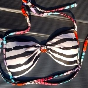 7S1.  Mudd bikini top (ladies)
